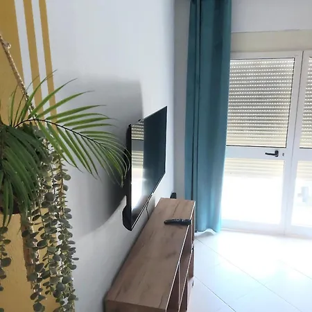 в 2 мин от моря Apartmán Durrës